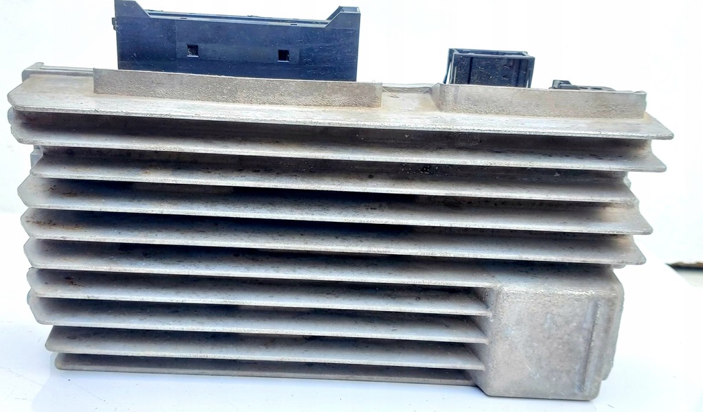 фото №1, Усилитель радио bang olufsen audi a5 8t lift 8t1035223a