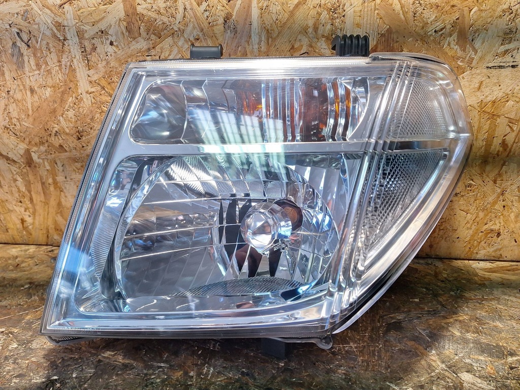 фото №1, Лампа левая перед nissan pathfinder r51 05-10 europa