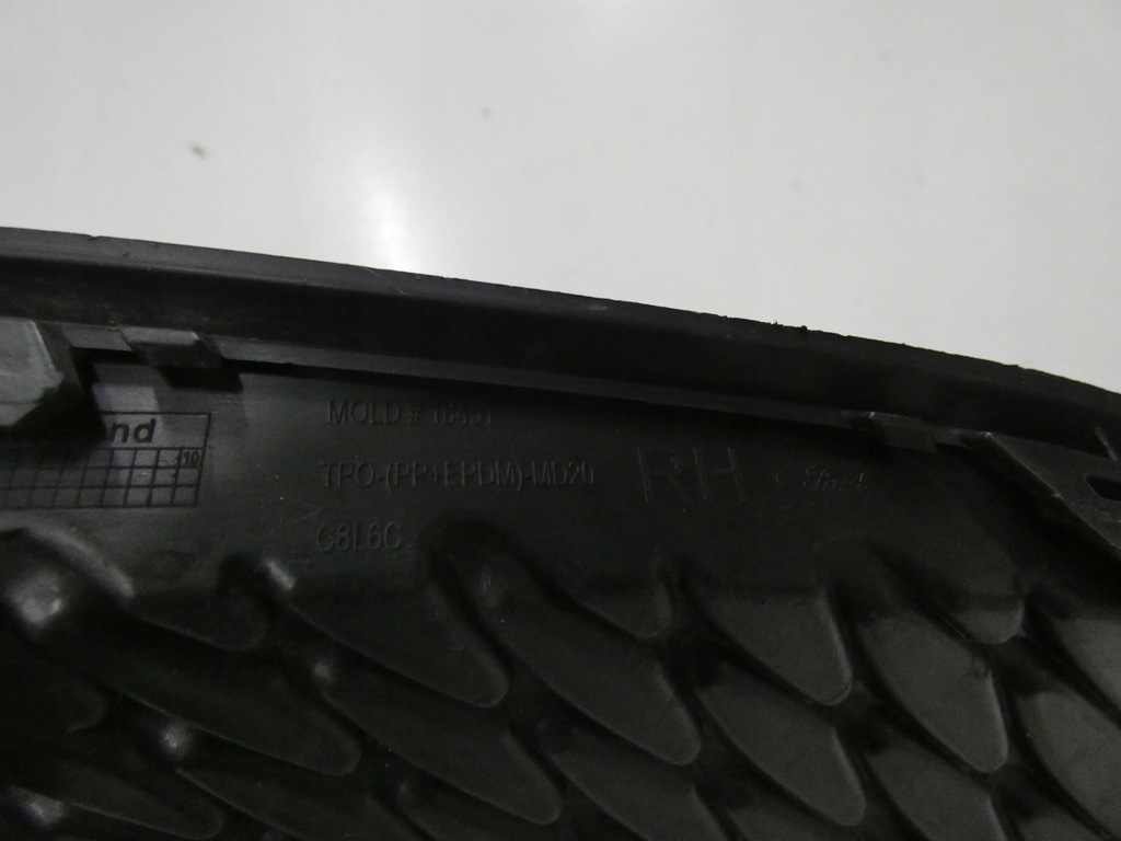 фото №7, Решётка бампера правая ford fiesta mk-8 637.