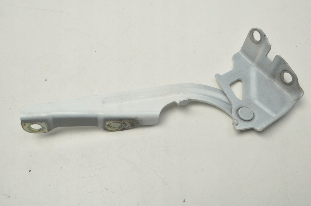 Купить Isuzu d-max 3 петля капот 23r