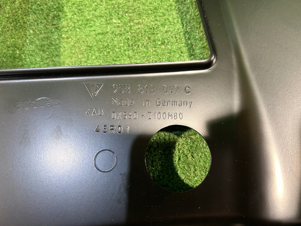 фото №13, Porsche macan 95b панель фары лампы правый задняя element поперечина 95b813542c