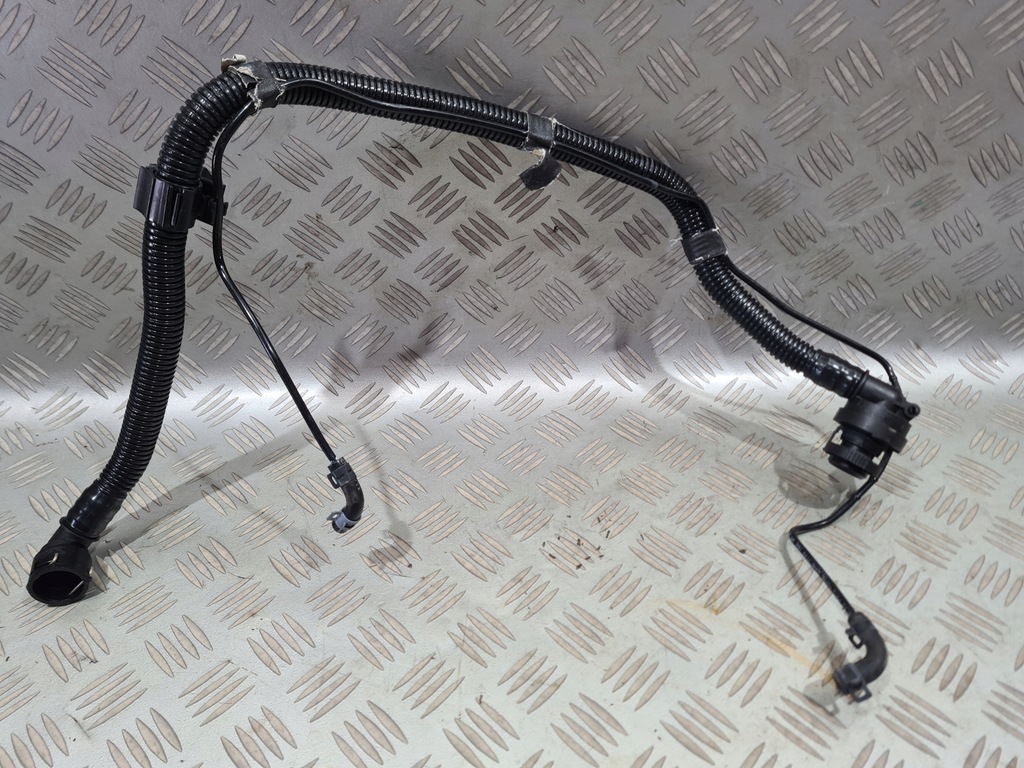 фото №1, Вентиляция картера шланг трубка вакуумa вентиляция картера opel mokka mokka x 1.4 turbo