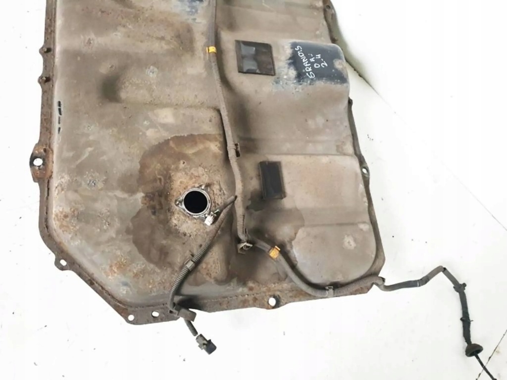 фото №7, Mitsubishi grandis 2004r 2.4 бак bak топлива