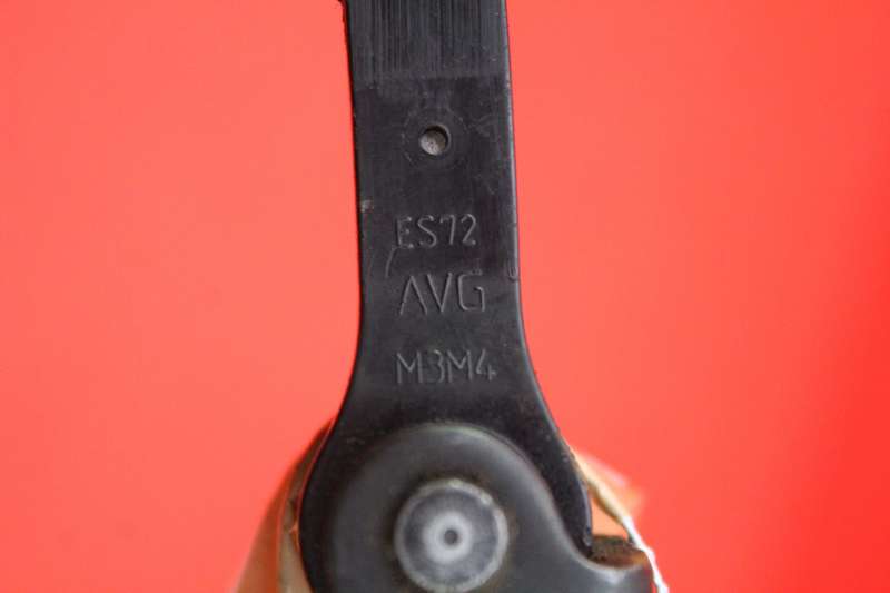 фото №8, Ограничитель дверь правый перед peugeot 301 16r