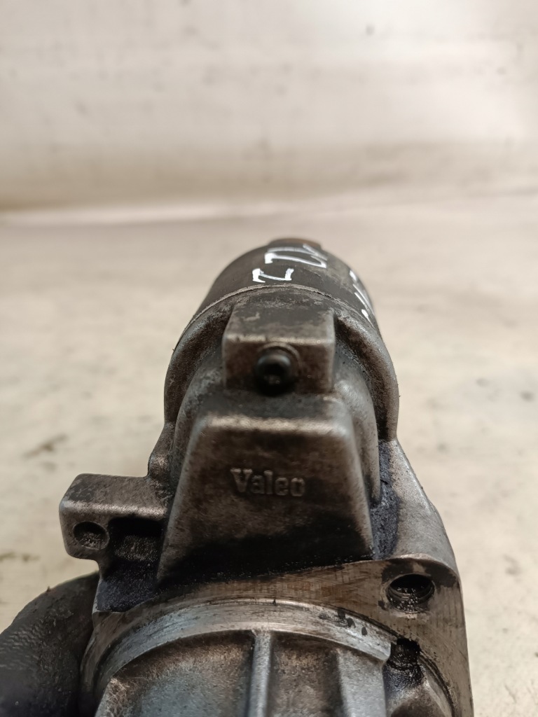 Rozruisznik оригінальний номер 12z mercedes c200cdi 2.2cdi d7r43 0051511301 Недорого