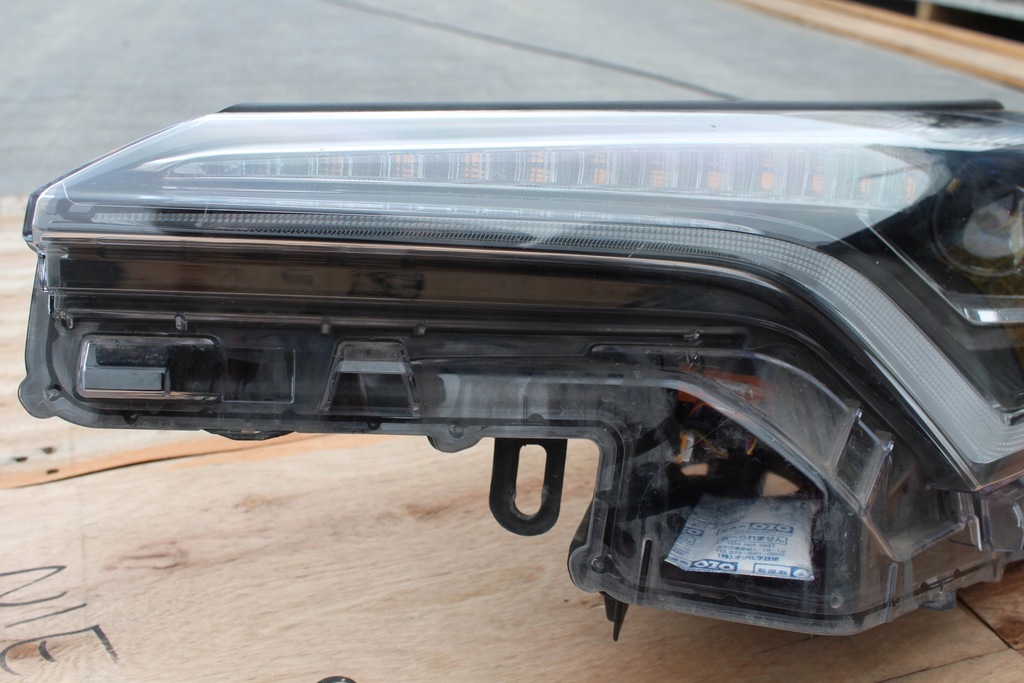 фото №5, Фара лампа передняя левая chr europa