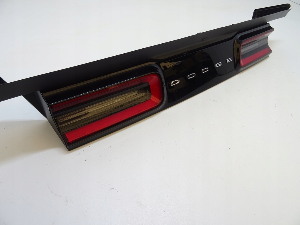 фото №10, 2015-2023 challenger лампа задняя задняя средняя оригинальная led 2020 rok