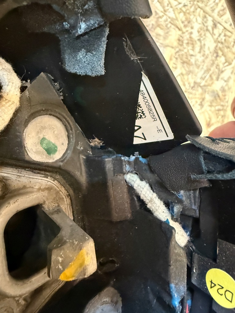 фото №8, Воздуховод кожа renault megane iv scenic iv kadjar talisman 484005825r