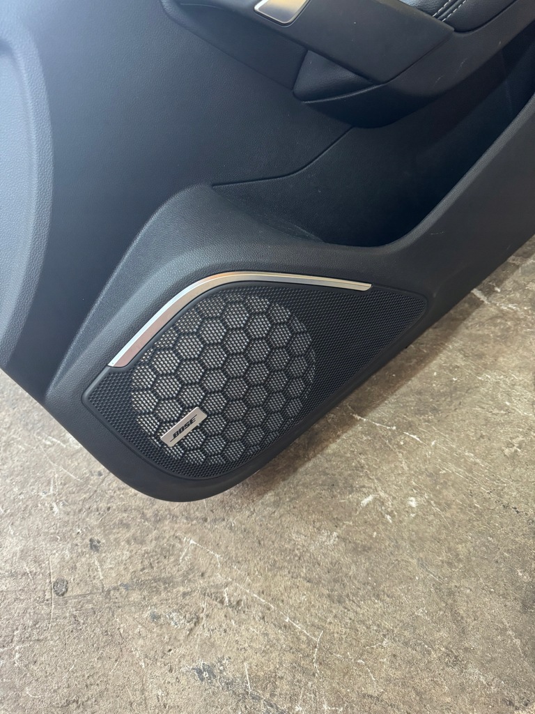 фото №10, Сидіння сидіння заднє сидіння обшивки renault megane iv hb комплект