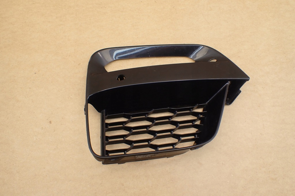 Решітка бампера передня перед права bmw x3 g01 139605-14 Недорого