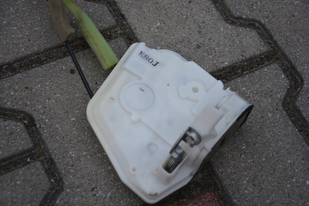 фото №10, Замок дверь левый задняя mazda 3 bm 2013-