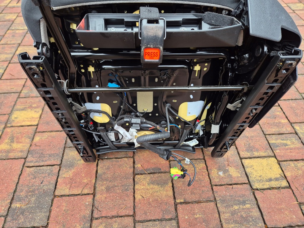 фото №5, Сидіння лівий porsche macan 95b