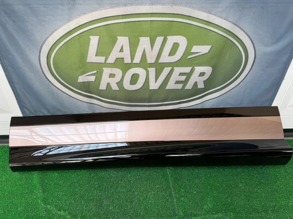 фото №4, Land rover range rover evoque l551 2018 перед сторона правая накладки