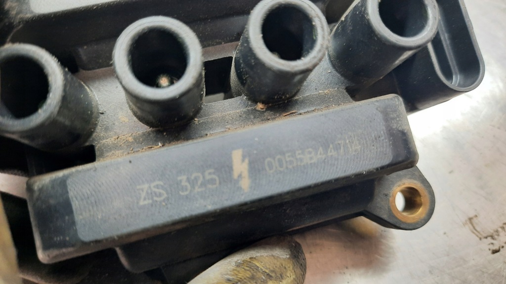 фото №4, Катушка зажигания beru 0040100325 renault clio iii 1.2b