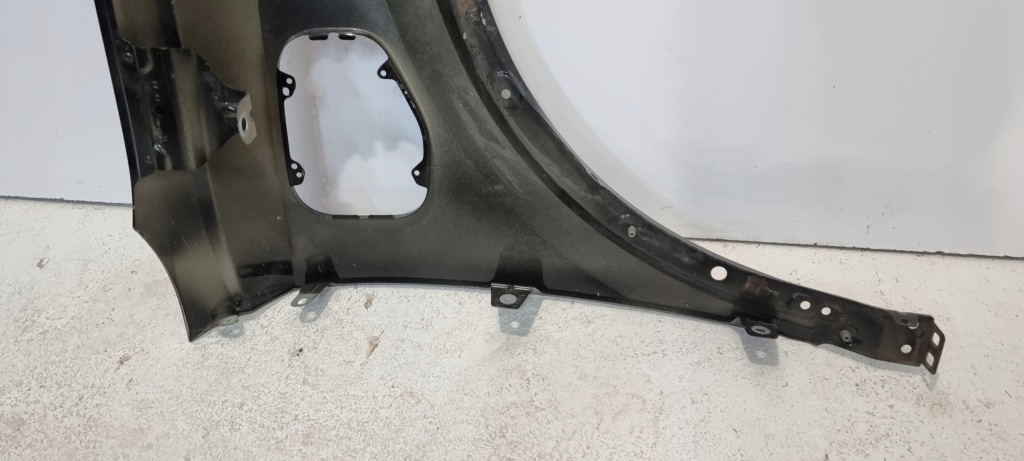 Крыло  левое  перед audi q3 2 83a гибрид 18- Оригинал