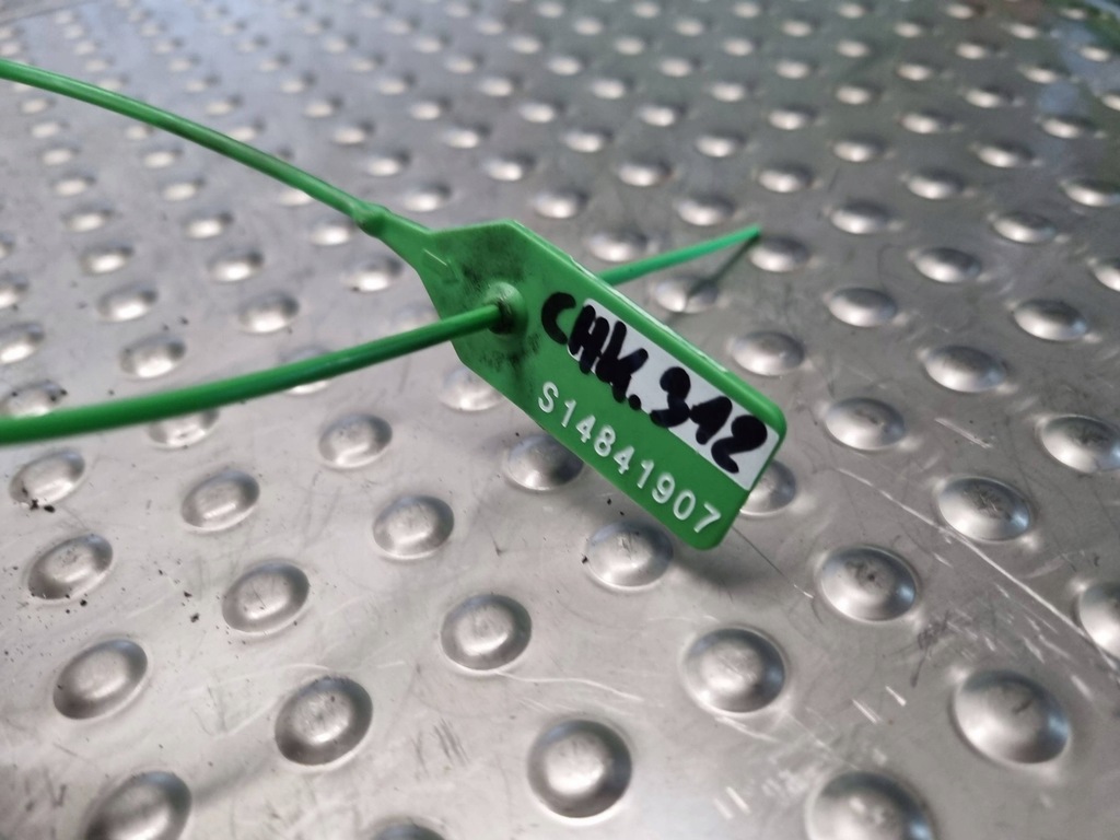 фото №7, Радиатор выхлопных газов 045131513l vw polo iv fox fabia i ibiza iii 1.4 tdi