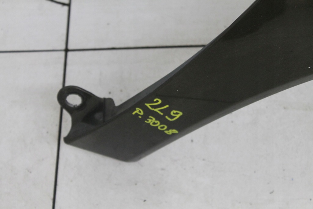 фото №10, Peugeot 3008 i 2009r- крыло правый перед передний kdk - код лакокрасочного покрытия