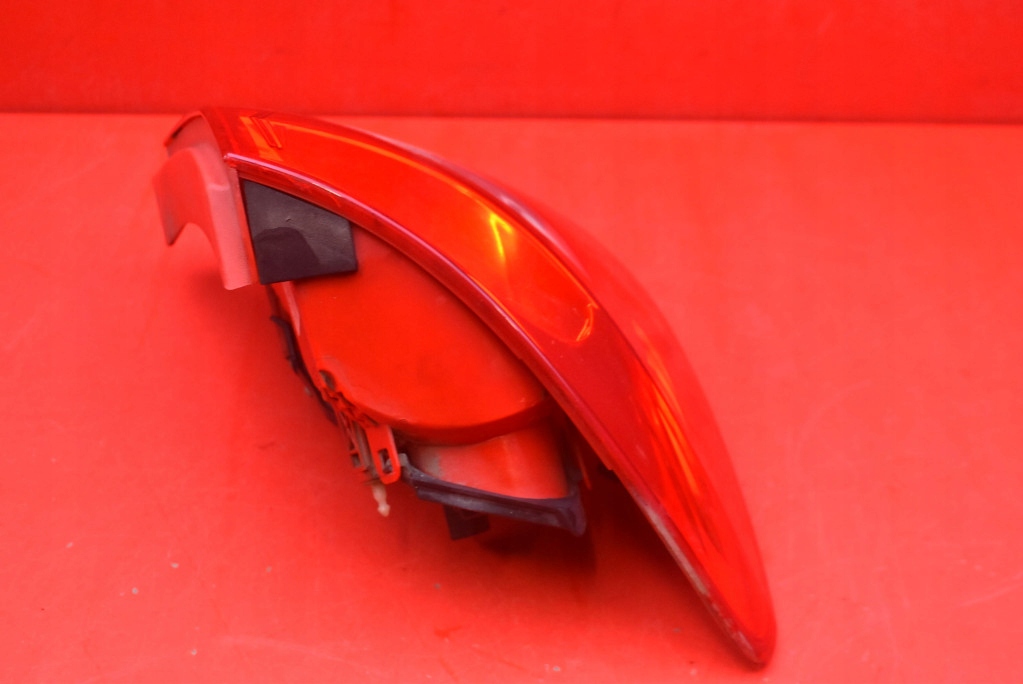 фото №4, Лампа левая задняя задняя 8200700046 renault thalia 2 ii 08-12