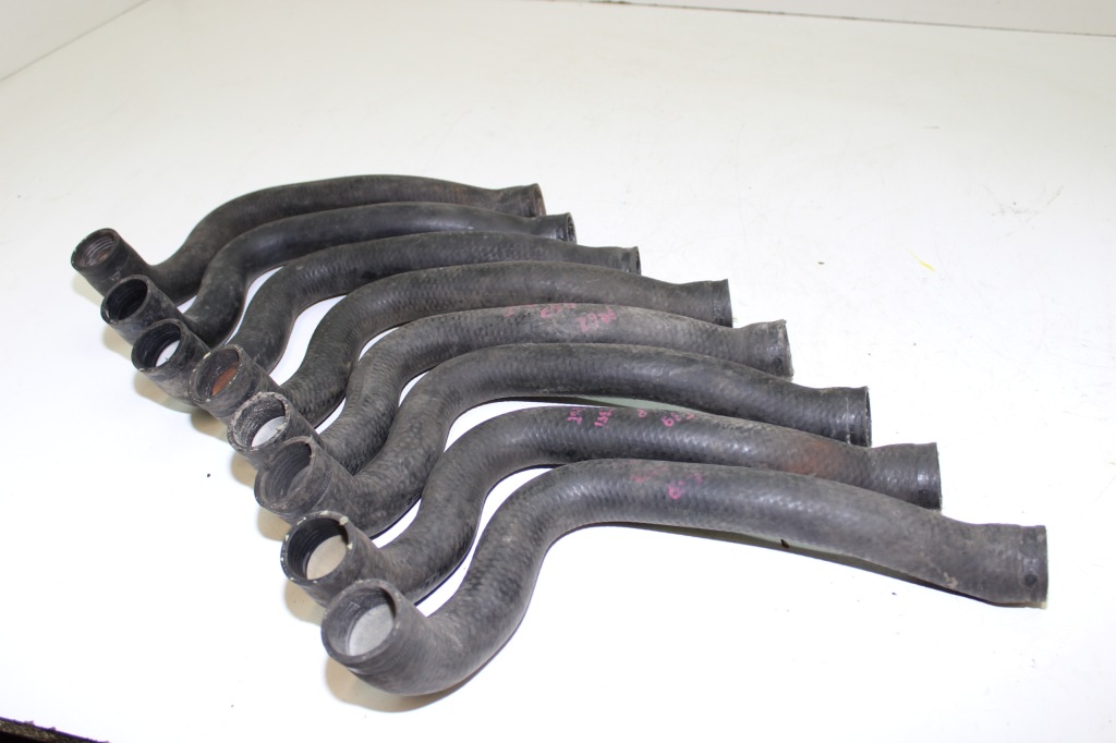 Bmw e38 740i 735i m62 v8 патрубок води радіатора нижній правий oryg в Україні