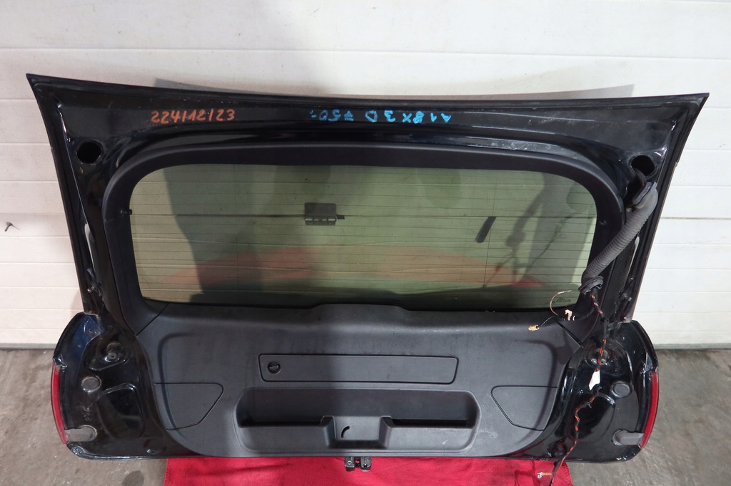 фото №10, Крышка багажника багажника audi a1 8x 3 дверь цвет ly9b