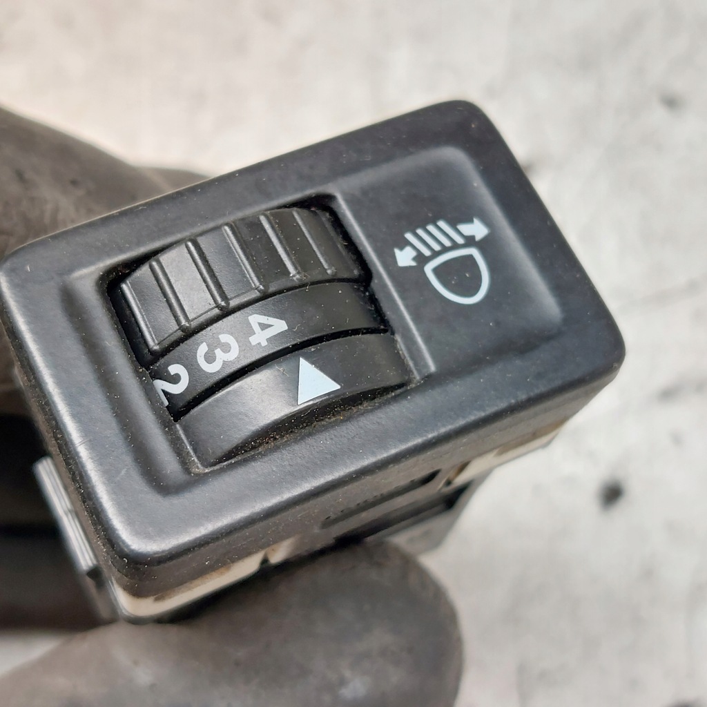 фото №8, Suzuki sx4 s-cross ручка регулювання світла