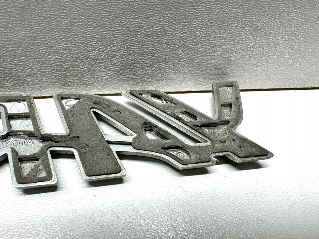 фото №7, Toyota yaris ii надпис значок емблема кришки задня 754420d050