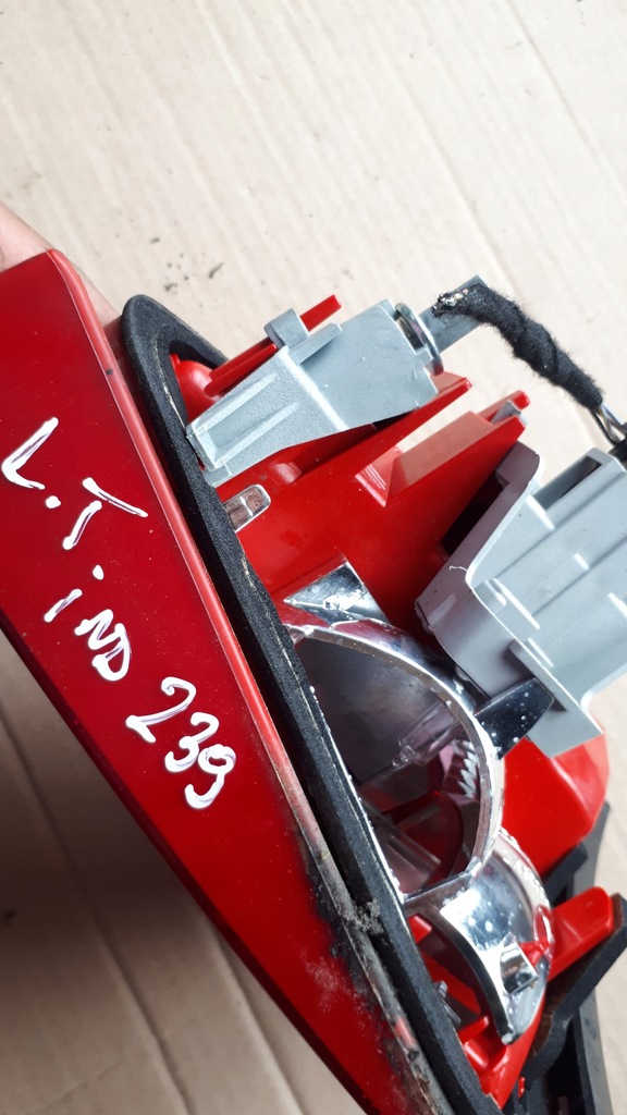 фото №10, A4 b8 s4 лампа led левая левый задняя w крышка kombi