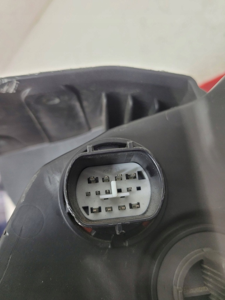 фото №8, Kia niro ii правая передняя лампа линза