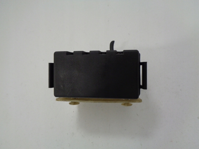 фото №1, 207 c3 picasso коробка предохранители 9656984480