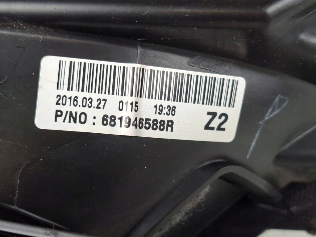 фото №11, Інша частина панелі приладової панелі права сторона renault talisman 681946588r