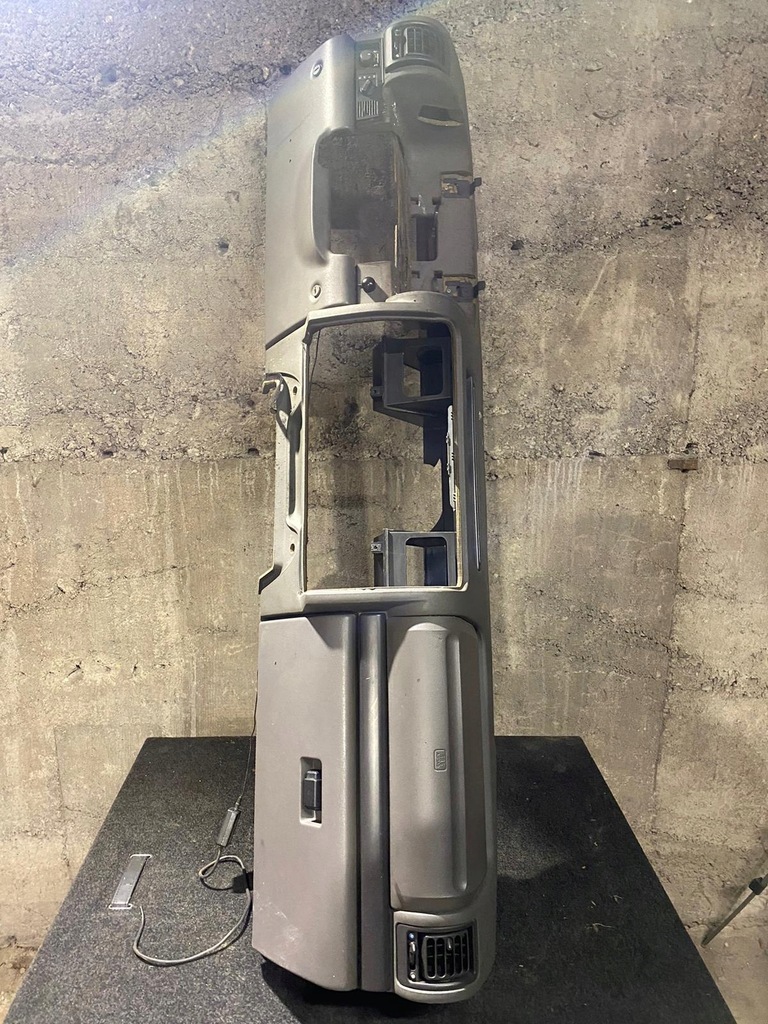 фото №1, Приборная панель приборная land rover discovery 2 ii