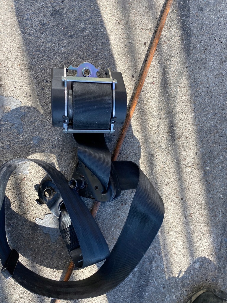 фото №1, Pas безпеки правий master iii