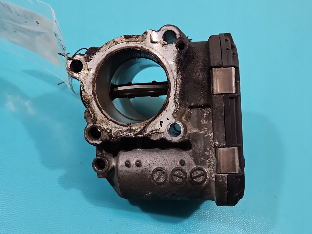 фото №9, Дроссельная заслонка nissan x-trail ii t31 8200330810e 0281002681 2.0 dci