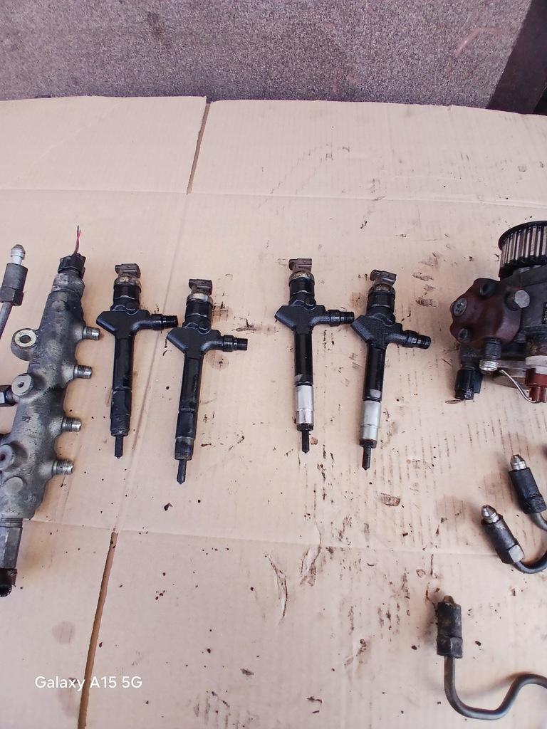 фото №12, Форсунки комплект 4 штуки + насос mazda 6 gg 02-08 2.0 di