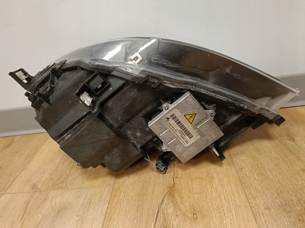 фото №10, Bmw e63 e64 лампа левая перед bi ксенон некрутящаяся uk 7165795