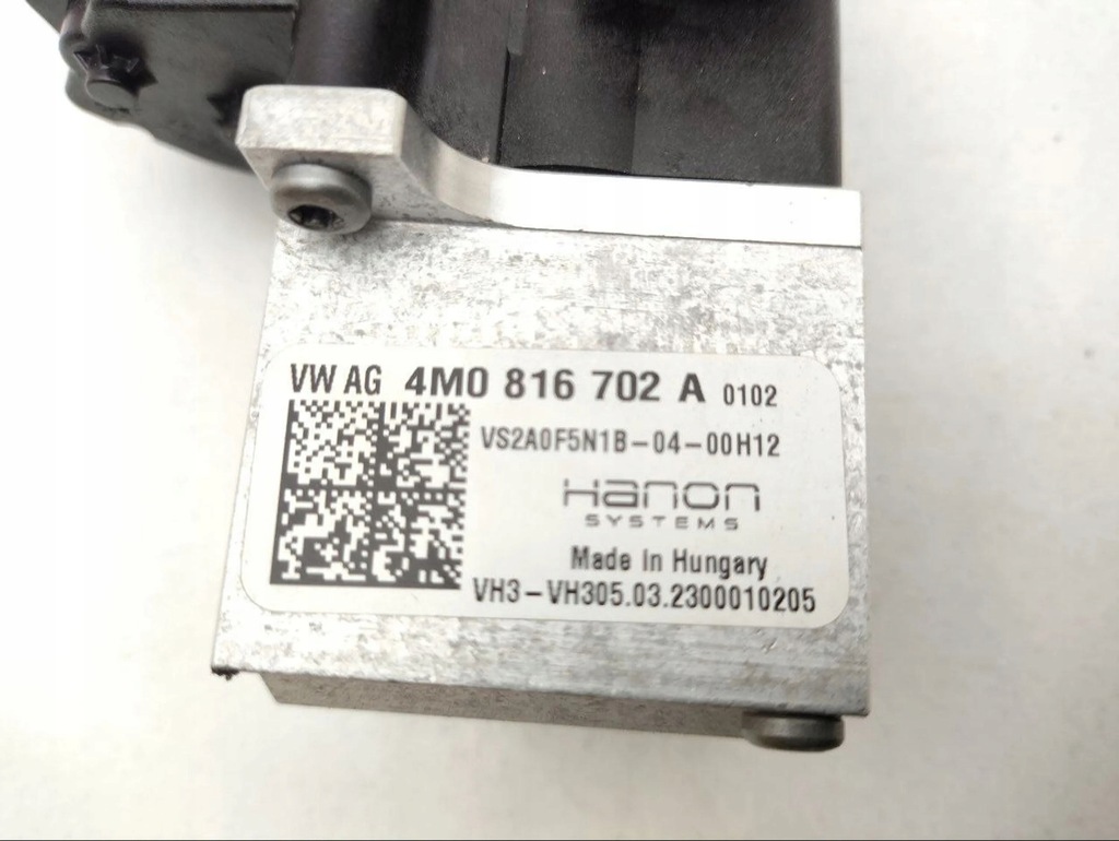 фото №6, Porsche taycan 9j1 2023 клапан расширительный кондиционера a/c 4m0816702a