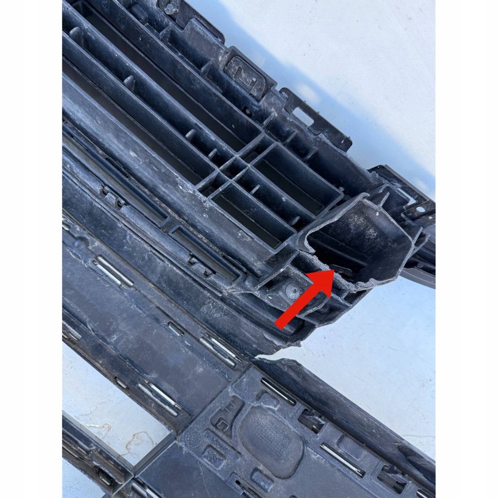 фото №16, Vw arteon lift volkswagen 3g8 уголок обшивка решётка радиатора phev hybrid 3g8807014