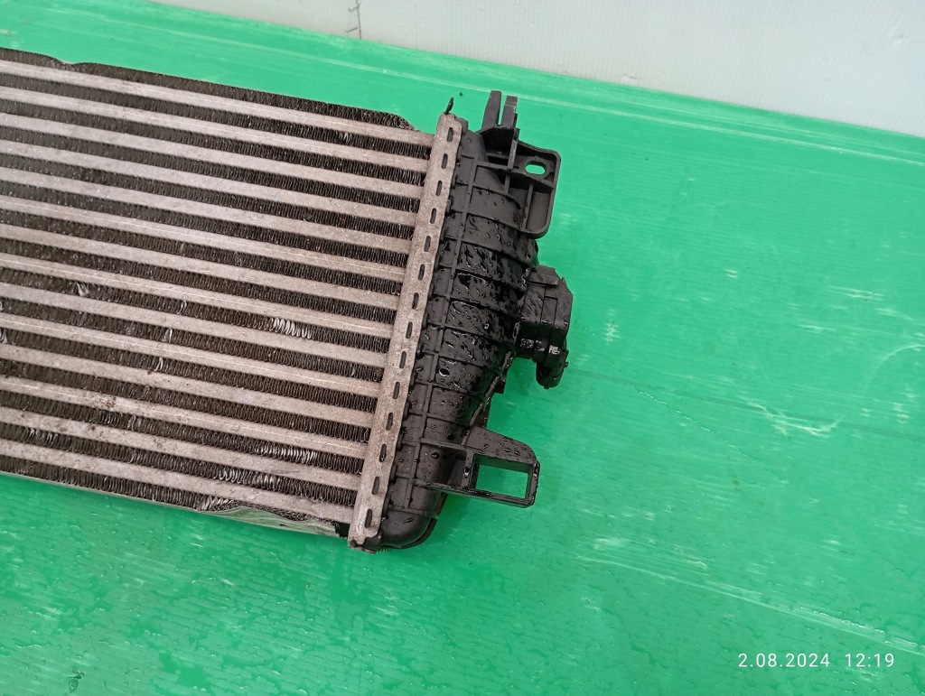 Інтеркулер радіатор повітря opel meriva b 13337687 Зі Шроту