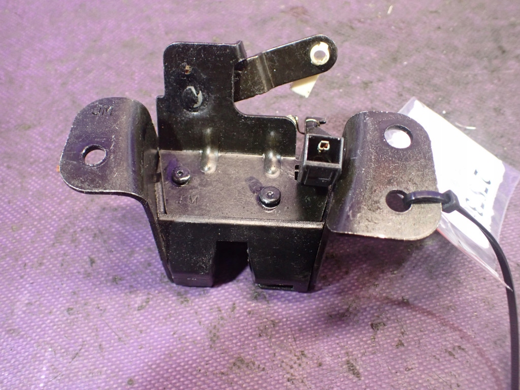 фото №1, Hyundai tucson i 04-10 замок крышки задняя багажника