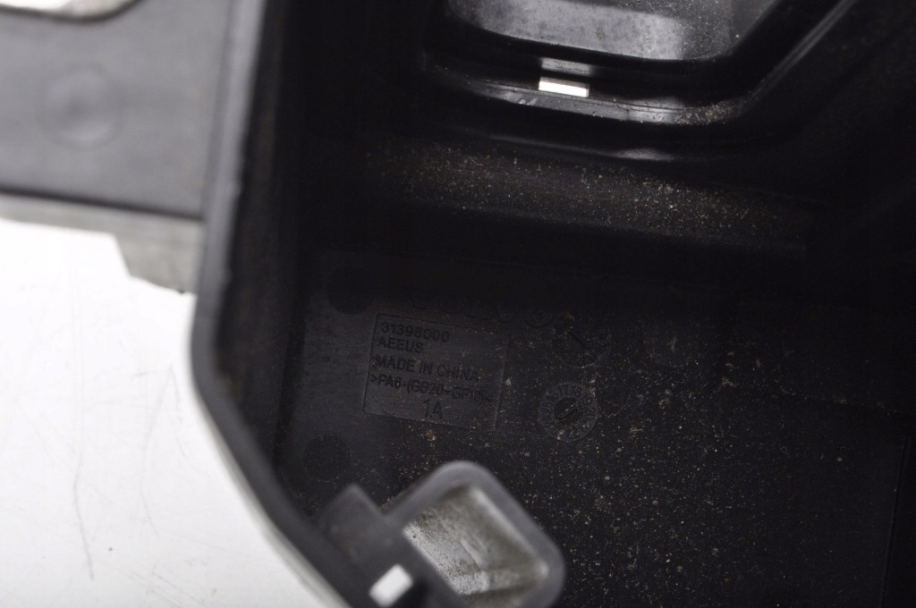 Volvo s90 2 корпус коробка запобіжників 31398000 31398001 32250384 Зі Шроту