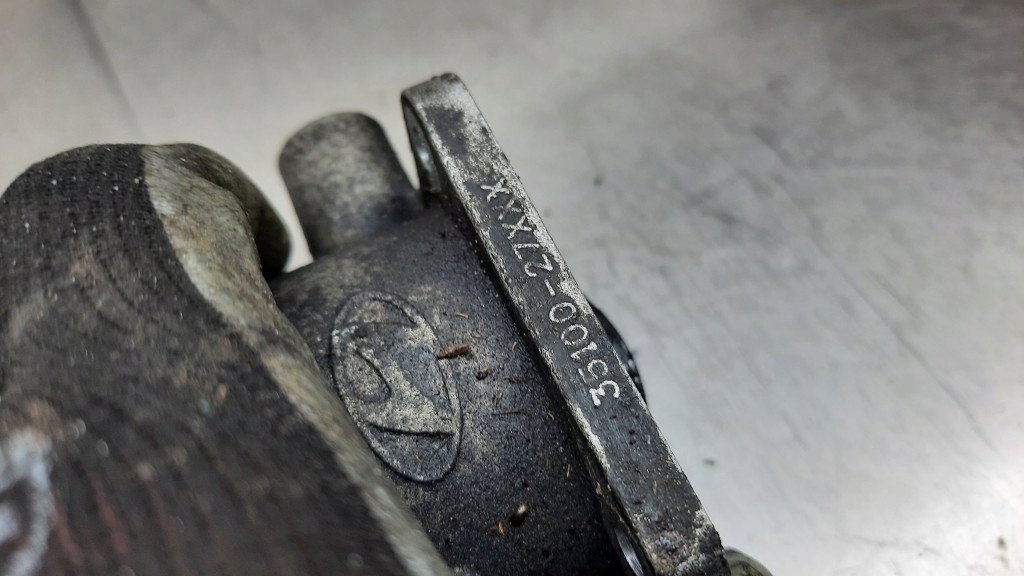 фото №5, Дроссельная заслонка 35100-27xxx kia carens ii 2.0 crdi 04r