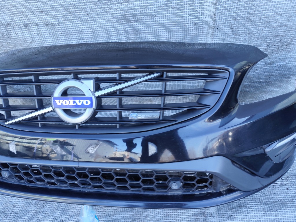 Volvo s60 ii v60 рестайлинг  13-18 r-design бампер передний перед kompletny 452 Киев
