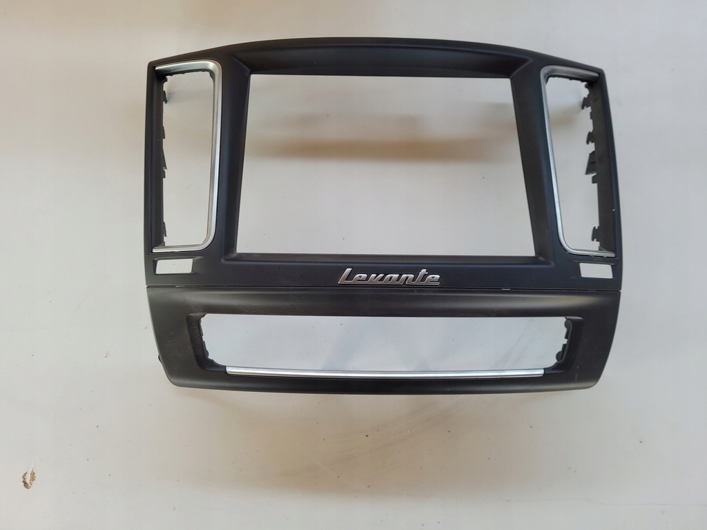 фото №1, Maserati levante sq4 2017+ dekor рамка радио воздуховод - панель средний