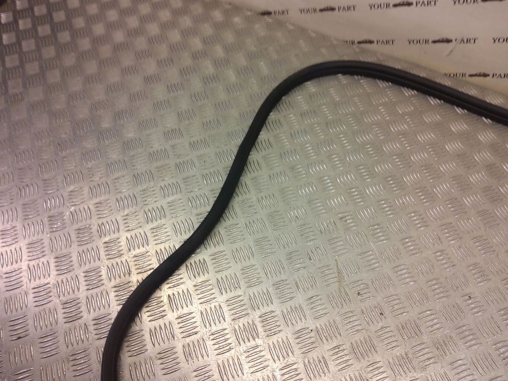 фото №9, Kia niro 2021 гумовий прокладка двері передніх