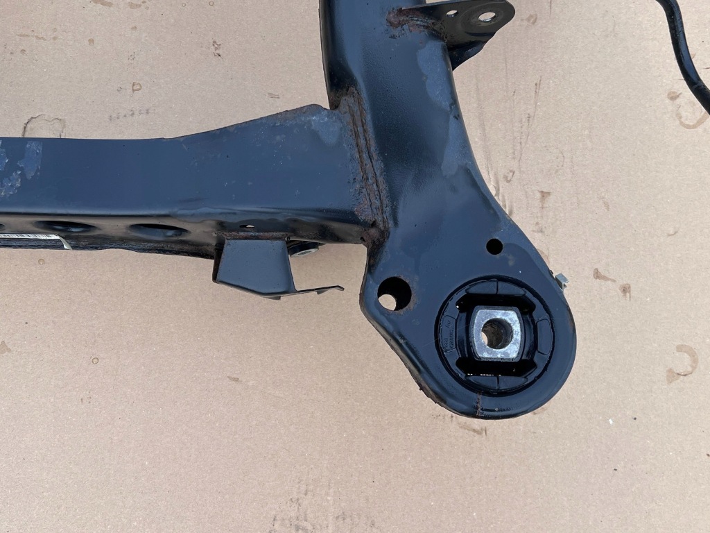 Bmw e81 e82 e87 e88 e90 e91 e92 e93 подрамник задний подрамник подрамник задний в Украине