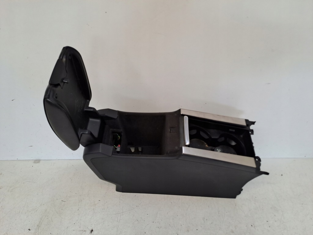 фото №4, Підлокітник volvo v60