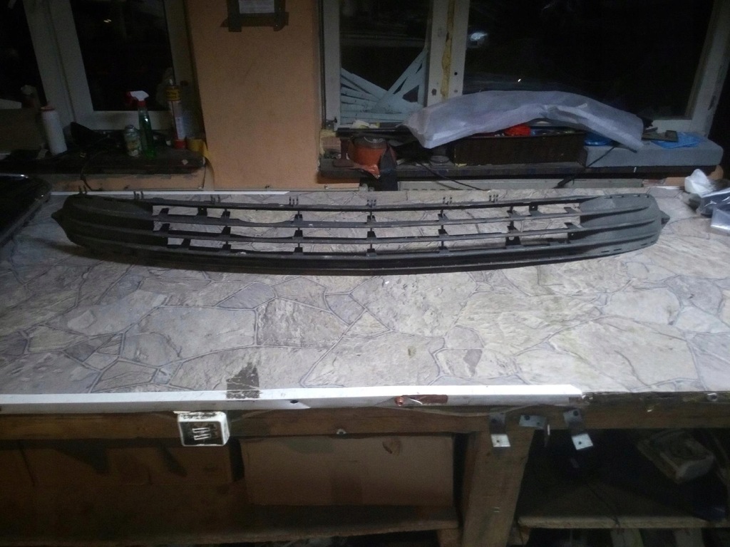 фото №1, Opel combo c 2000-2003 решётка радиатора заглушка середина org.