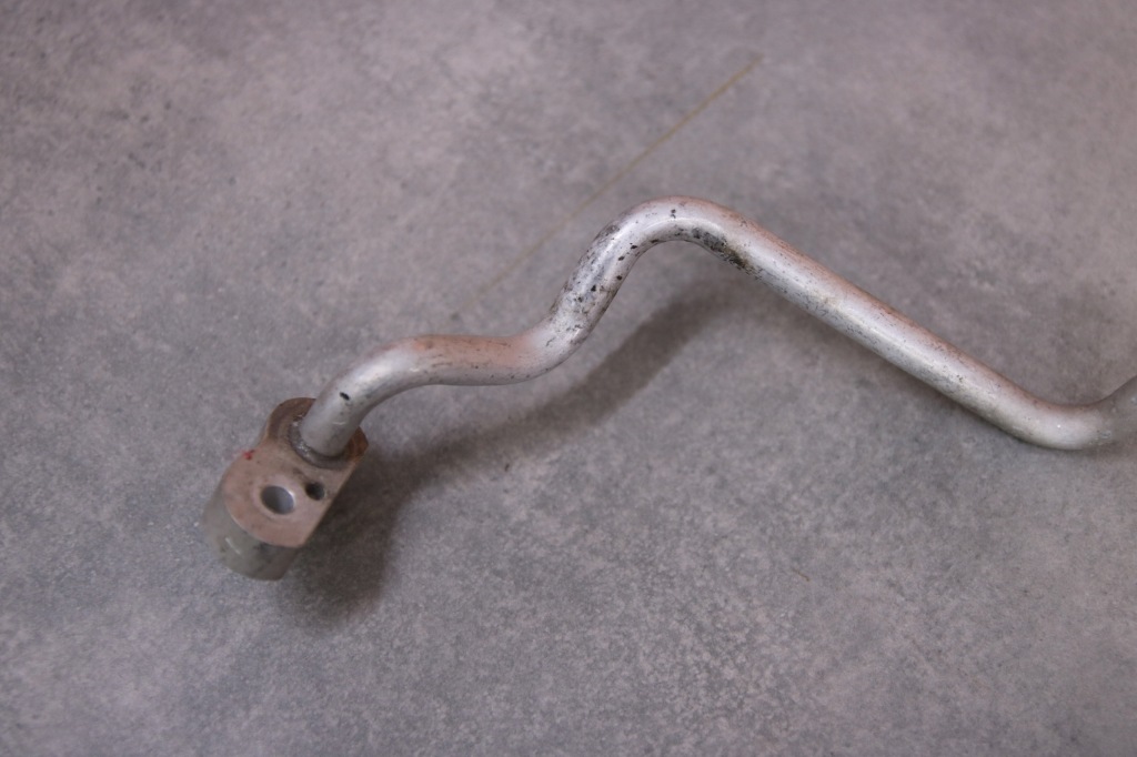 фото №13, Bmw f40 f44 f45 x1 f48 x2 f39 трубка шланг wąż кондиціонера 6805436