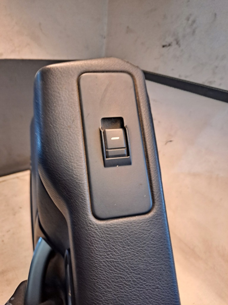 фото №10, Обшивка обивка дверь правый задняя range sport l320