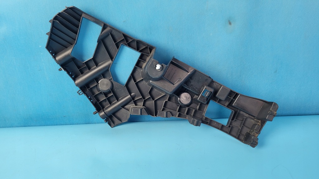 фото №9, Peugeot 308 iii p5 1.5d 21r направляющая бампера правый задняя 9835421980